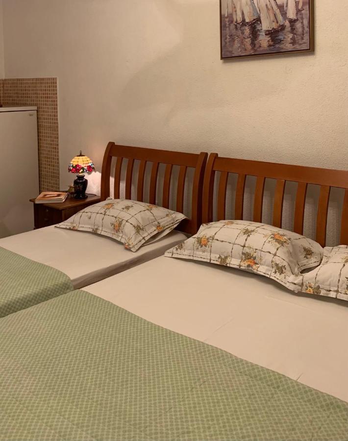 Guest House Nuhii Ulcinj Extérieur photo