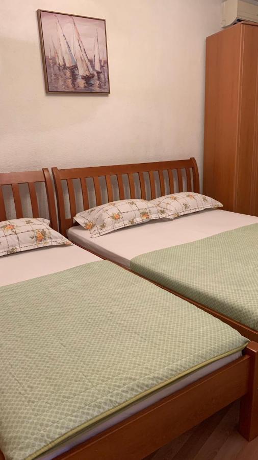 Guest House Nuhii Ulcinj Extérieur photo