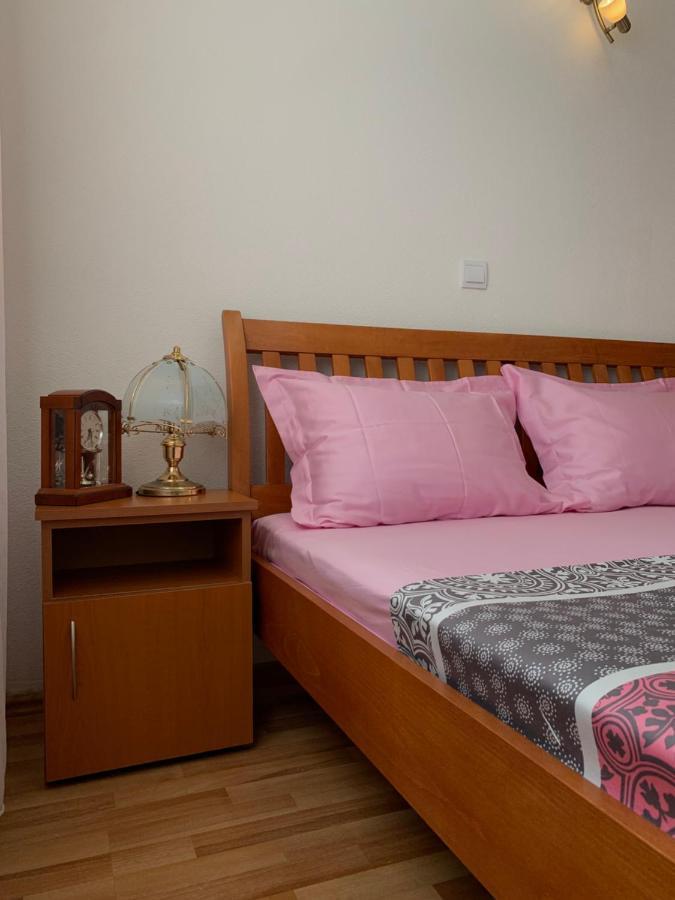Guest House Nuhii Ulcinj Extérieur photo