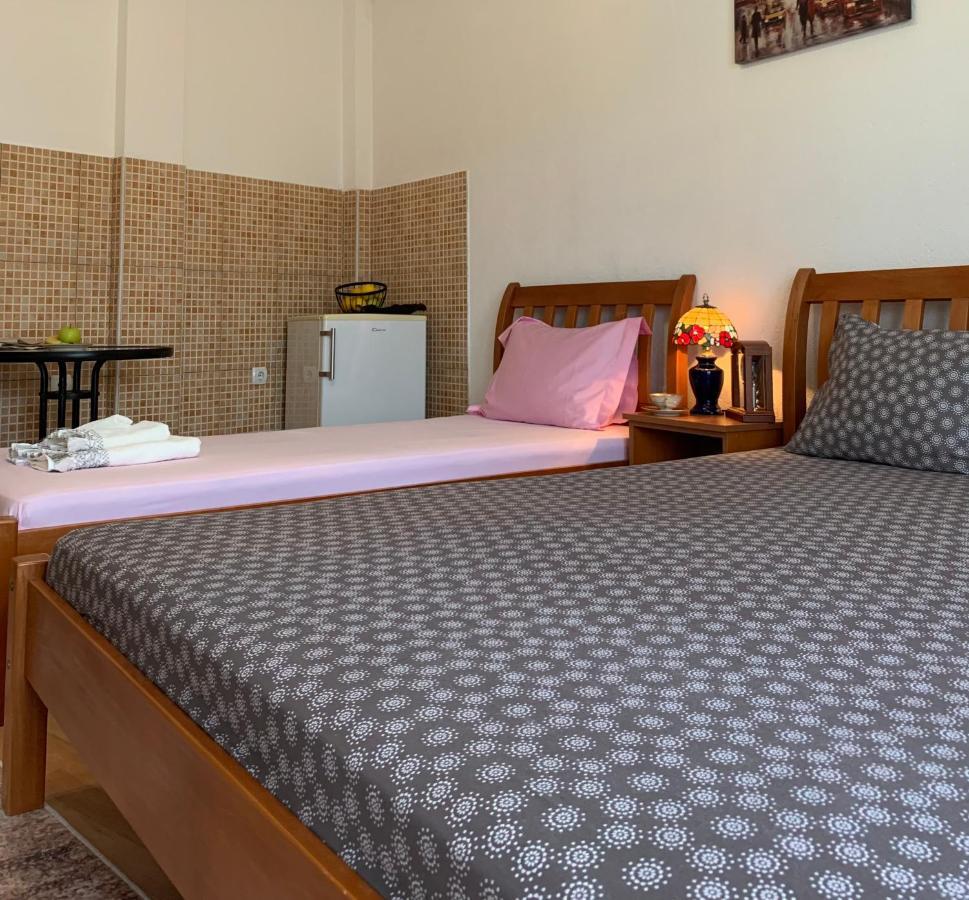 Guest House Nuhii Ulcinj Extérieur photo