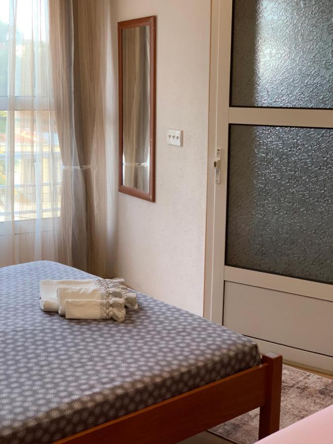 Guest House Nuhii Ulcinj Extérieur photo